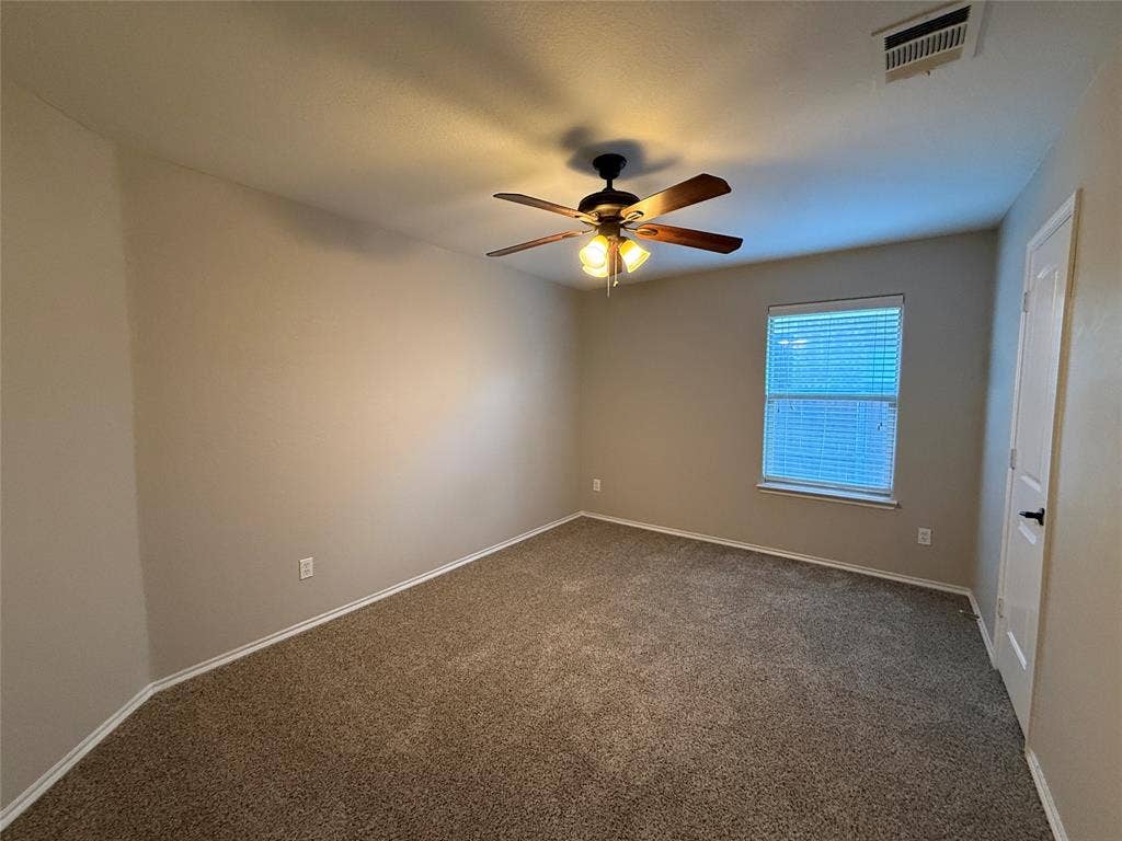 725 Fannin Drive, Lavon, TX 75166 725 Fannin Drive, Lavon, TX 75166