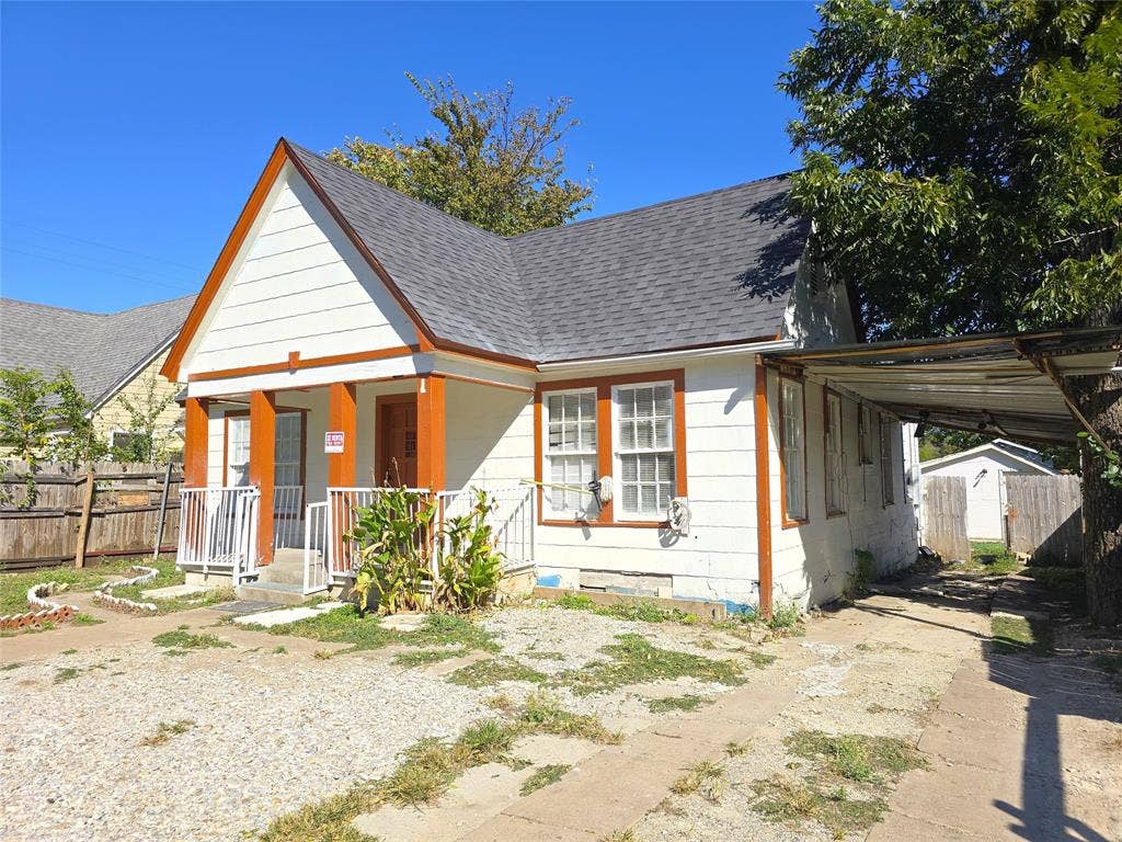 2806 Harlandale Avenue, Dallas, TX 75216