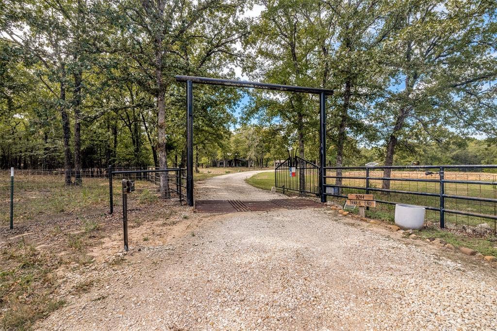 9744 TRAILS END, Terrell, TX 75160 9744 TRAILS END, Terrell, TX 75160