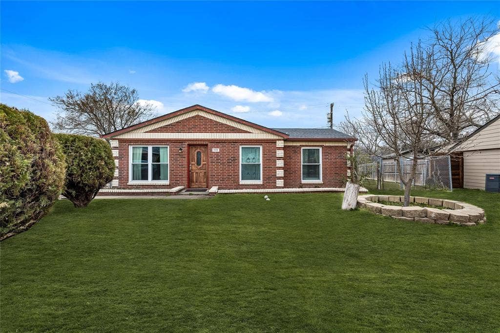 1921 Danbury Drive, Garland, TX 75040 1921 Danbury Drive, Garland, TX 75040