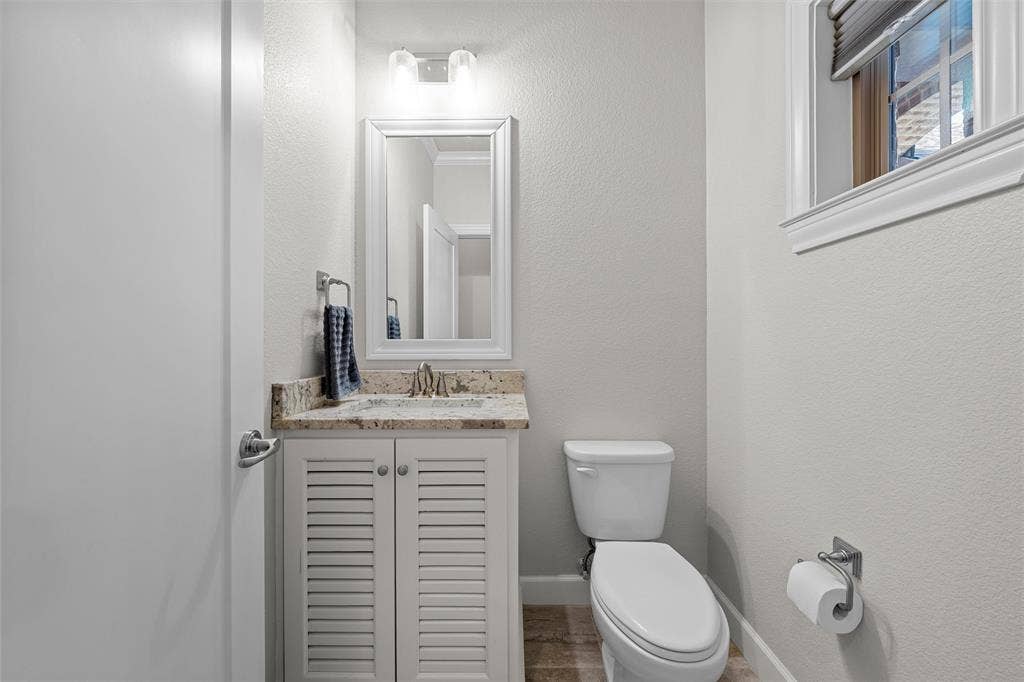 10313 Creekside Lane, Waco, TX 76712 10313 Creekside Lane, Waco, TX 76712