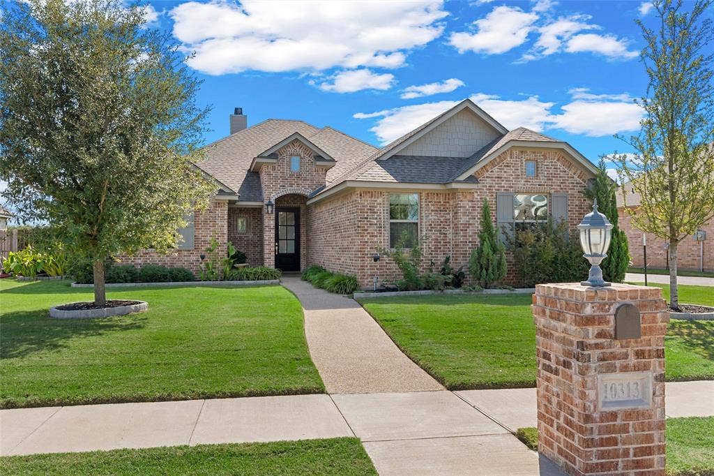 10313 Creekside Lane, Waco, TX 76712 10313 Creekside Lane, Waco, TX 76712