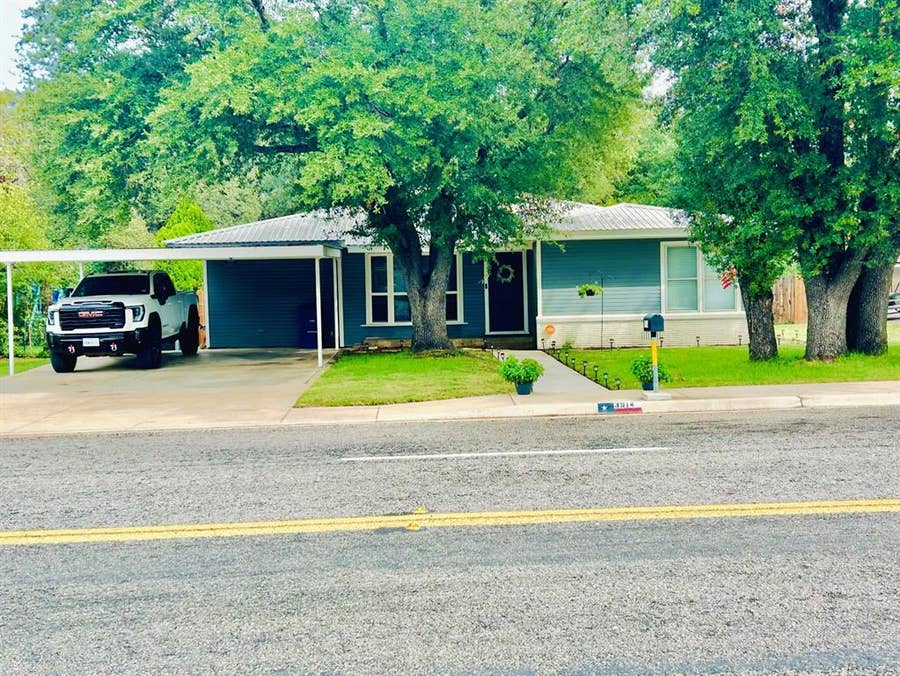 Property photo for 3914 Austin Avenue, Brownwood, TX