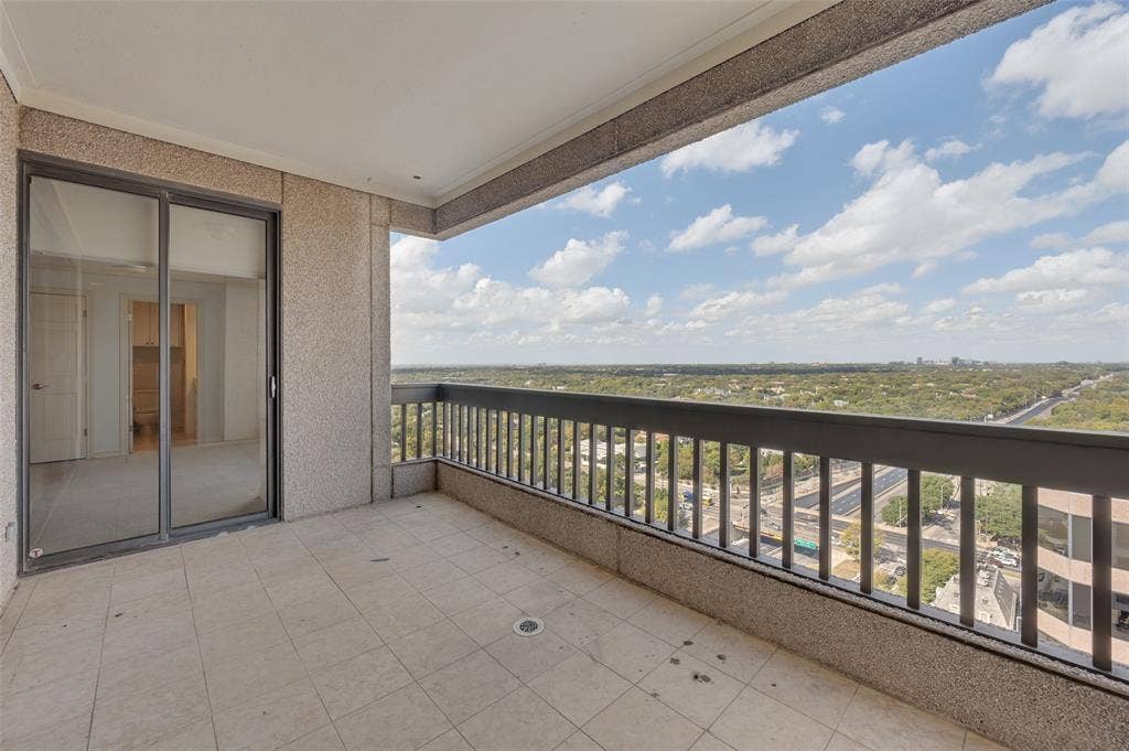 Another view of the balcony