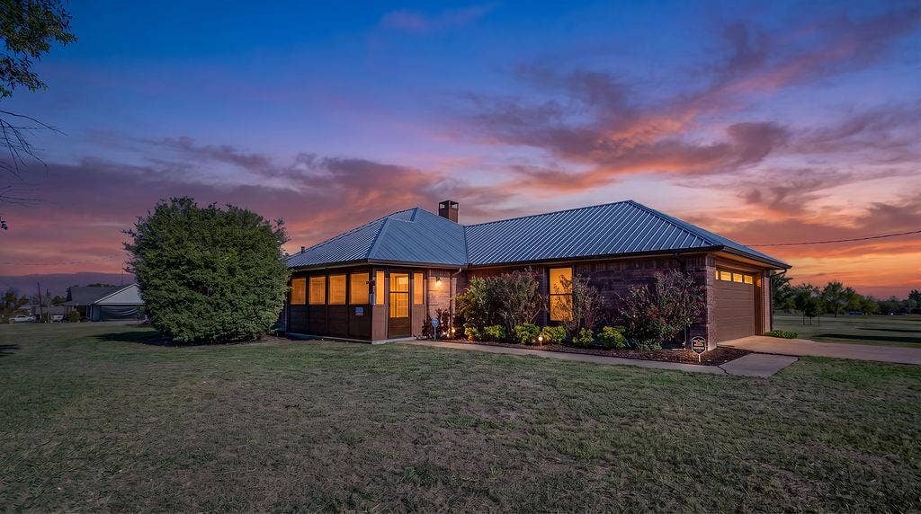 1158 County Road 141, Kaufman, TX 75142 Welcome Home to 1158 County Road 141 in Kaufman, Texas!