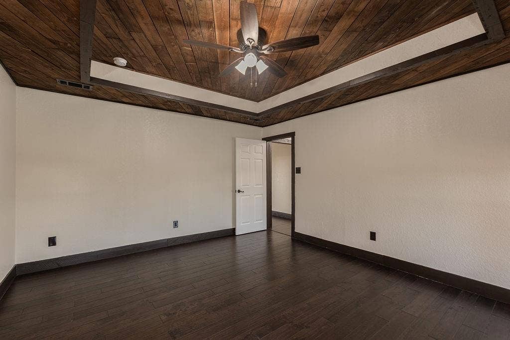 1158 County Road 141, Kaufman, TX 75142 Another view of the primary bedroom