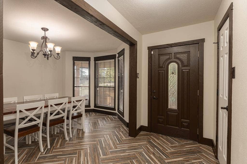 1158 County Road 141, Kaufman, TX 75142 The entryway is open to the dining room