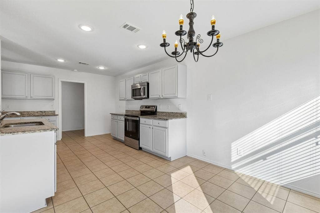12918 Michelle Drive, Frisco, TX 75035 12918 Michelle Drive, Frisco, TX 75035