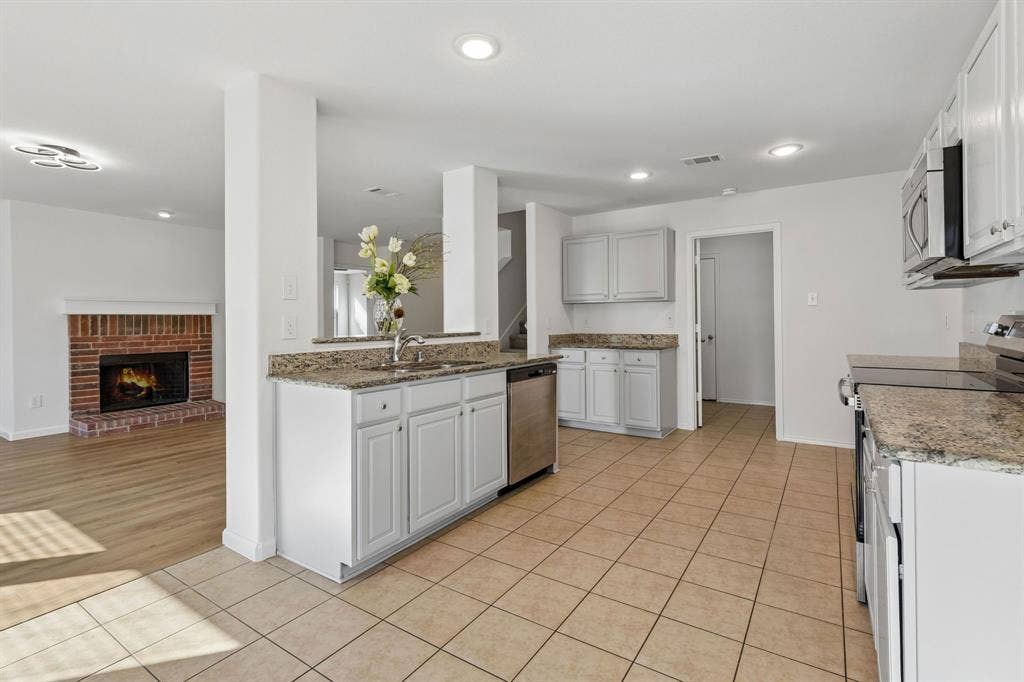 12918 Michelle Drive, Frisco, TX 75035 12918 Michelle Drive, Frisco, TX 75035