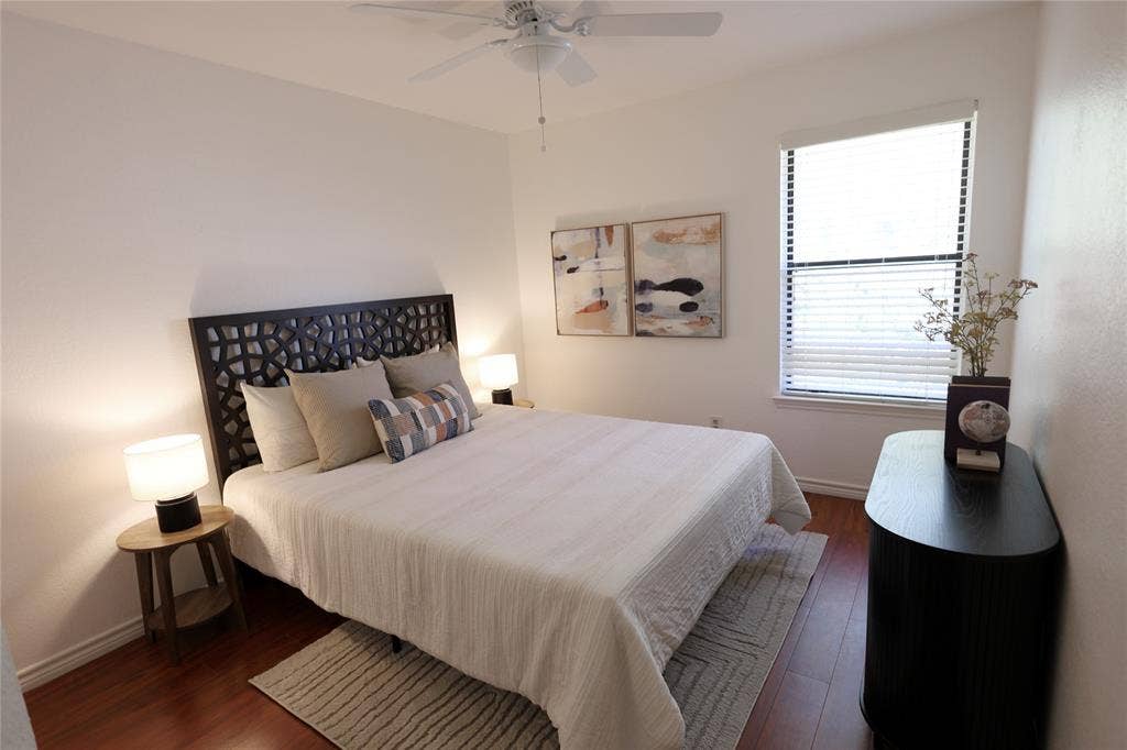 Back bedroom