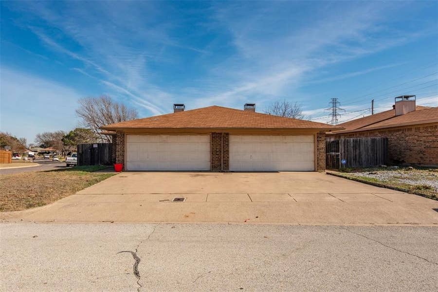 Property photo for 6435 Brookhaven Trail, Fort Worth, TX