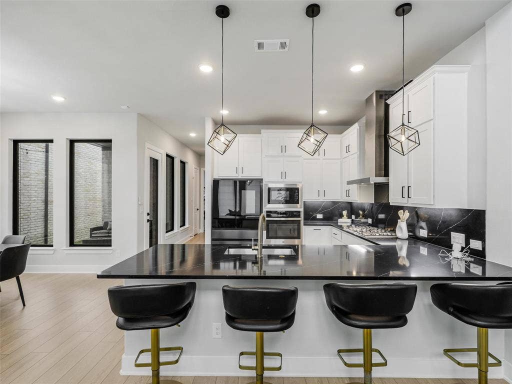 7304 Endeavor Lane, McKinney, TX 75070 7304 Endeavor Lane, McKinney, TX 75070
