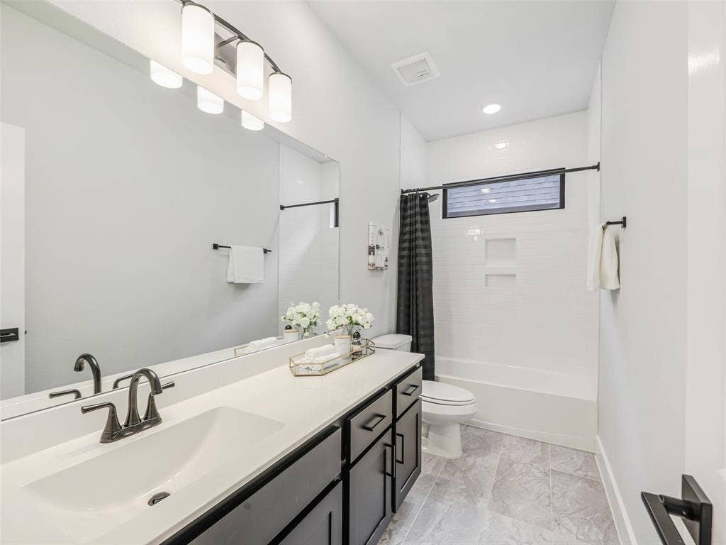 7304 Endeavor Lane, McKinney, TX 75070 7304 Endeavor Lane, McKinney, TX 75070