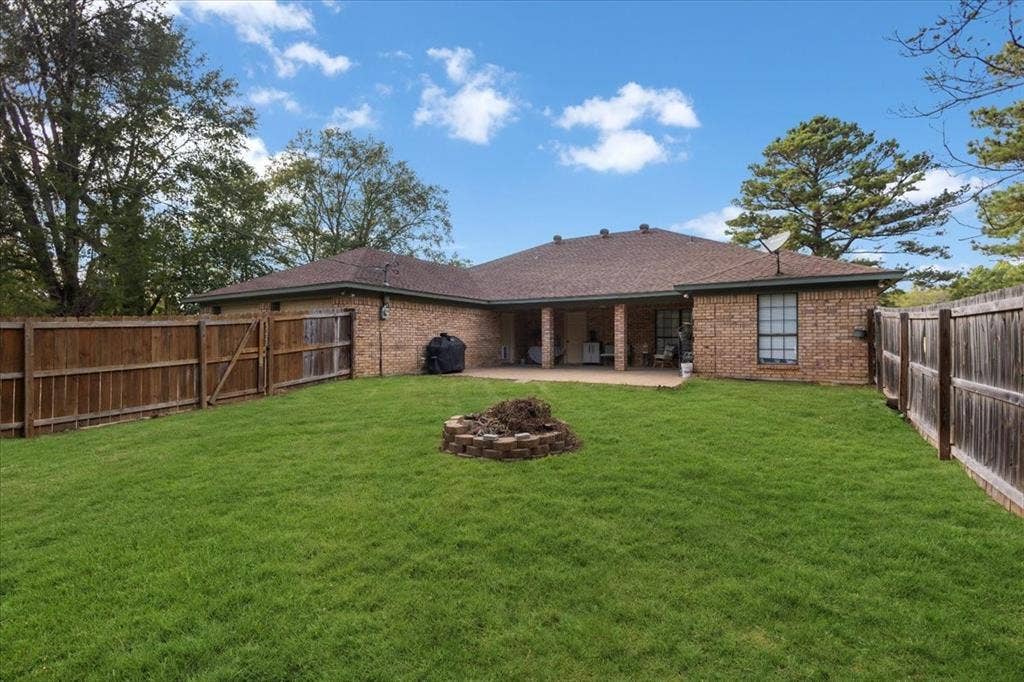 20326 US HWY 271, Winona, TX 75792