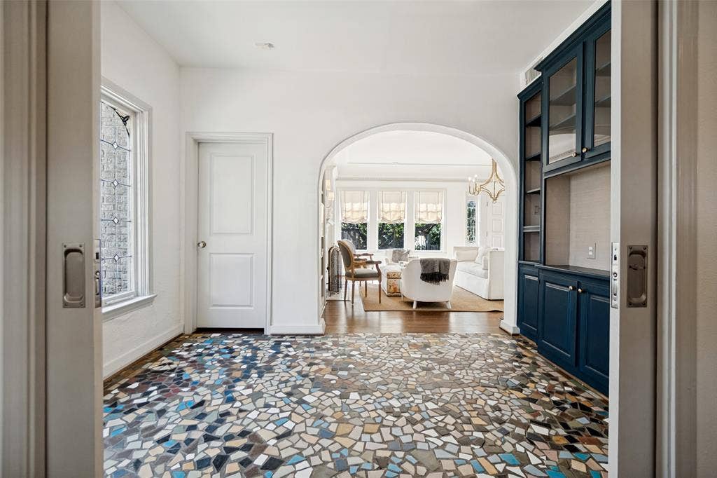 6935 Lakeshore Drive, Dallas, TX 75214 Morning Room