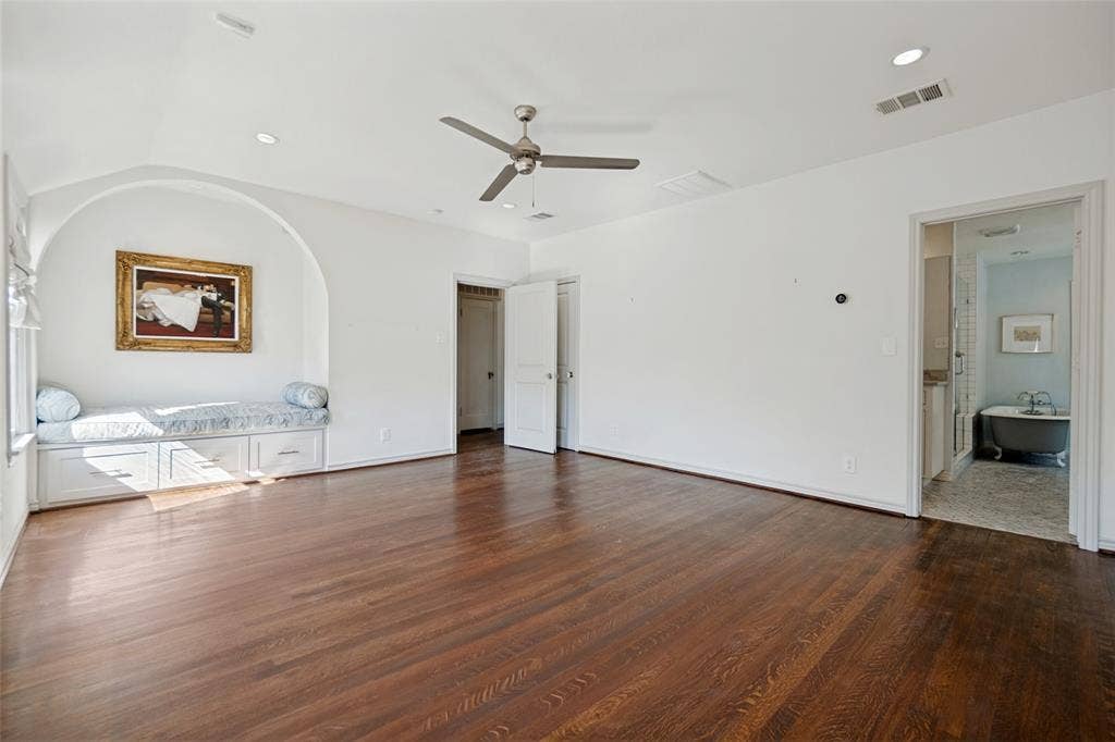 6935 Lakeshore Drive, Dallas, TX 75214 Primary Bedroom