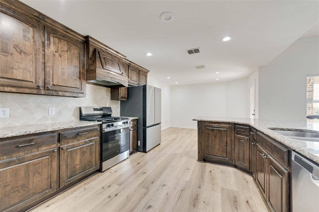 304 Canales Road, Nevada, TX 75173 304 Canales Road, Nevada, TX 75173