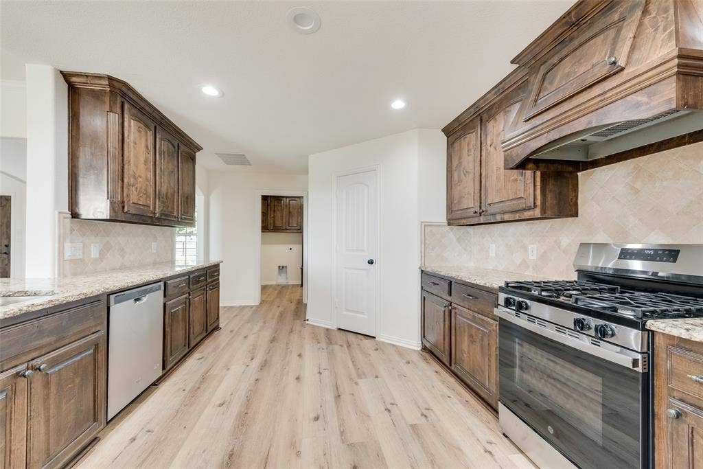 304 Canales Road, Nevada, TX 75173 304 Canales Road, Nevada, TX 75173
