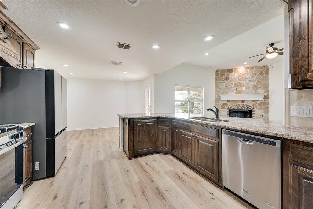 304 Canales Road, Nevada, TX 75173 304 Canales Road, Nevada, TX 75173