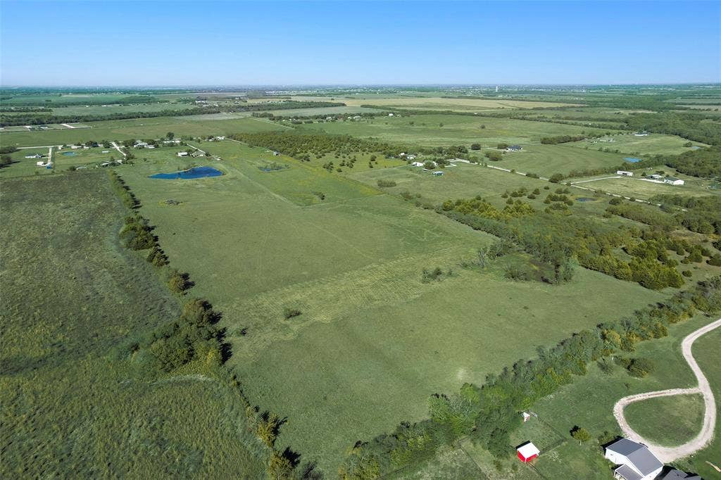 304 Canales Road, Nevada, TX 75173 304 Canales Road, Nevada, TX 75173