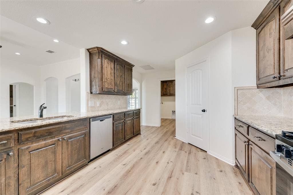 304 Canales Road, Nevada, TX 75173 304 Canales Road, Nevada, TX 75173