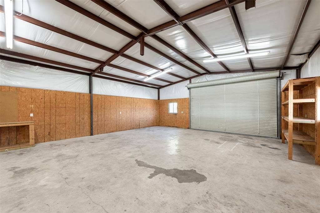 304 Canales Road, Nevada, TX 75173 SHOP