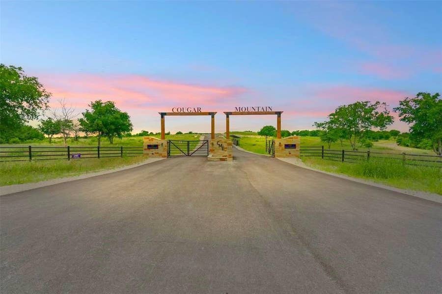 Property photo for 3312 Bounty Drive, Cresson, TX