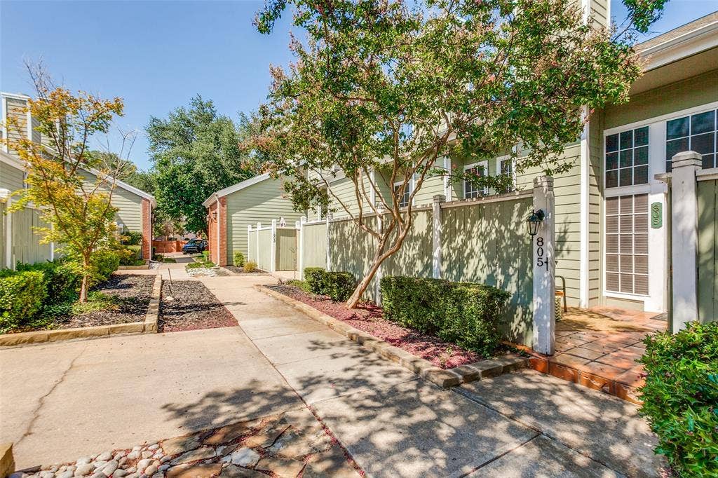 6220 Bentwood Trail, #805, Dallas, TX 75252
