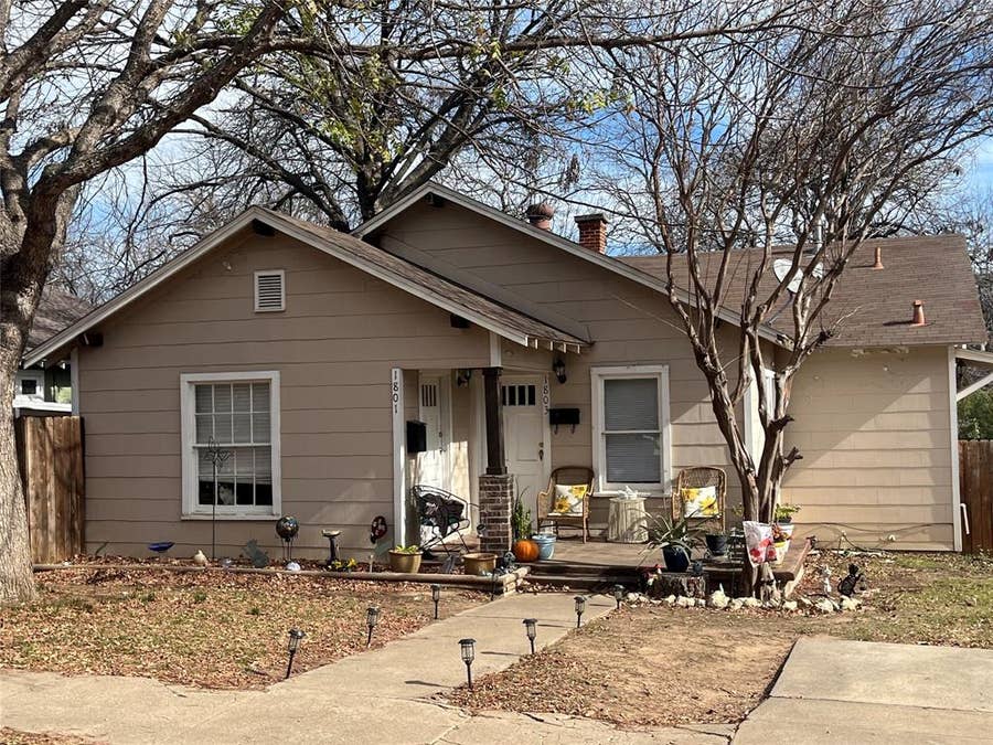 Property photo for 1801 Belle Place, Fort Worth, TX