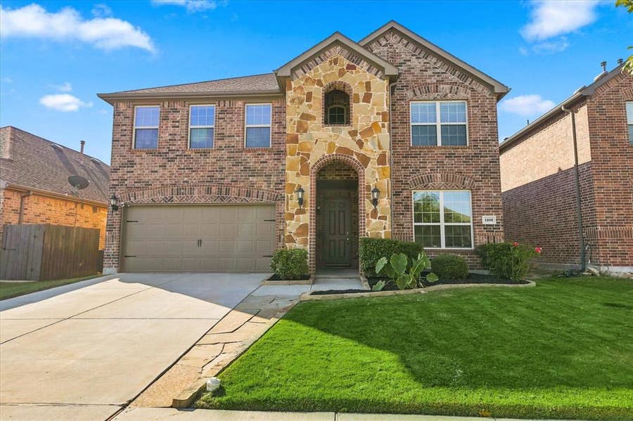 Property photo for 1808 Alton Way, Aubrey, TX