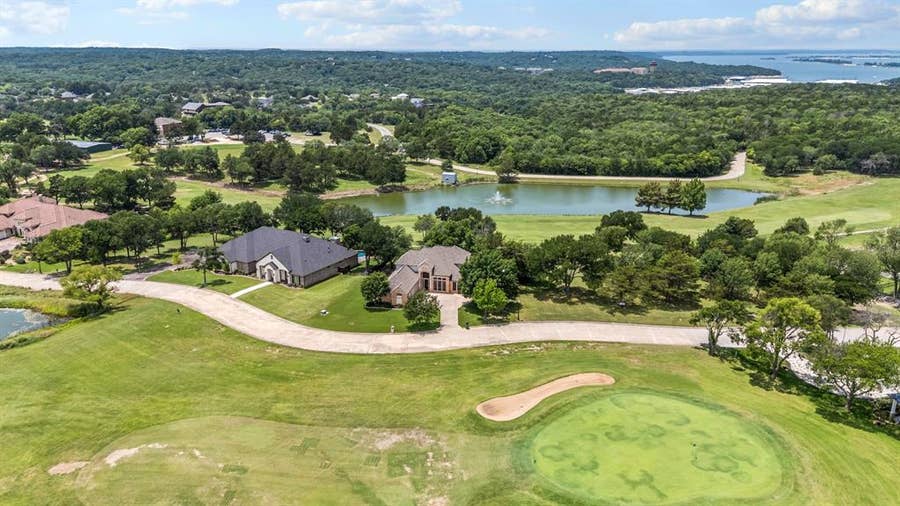 Property photo for 125 Palmer Lane, Pottsboro, TX