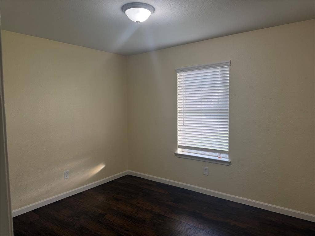 1361 Oakbluff Drive, Lancaster, TX 75146