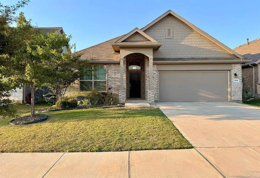 Property photo for 504 Nicklaus Way, Denton, TX