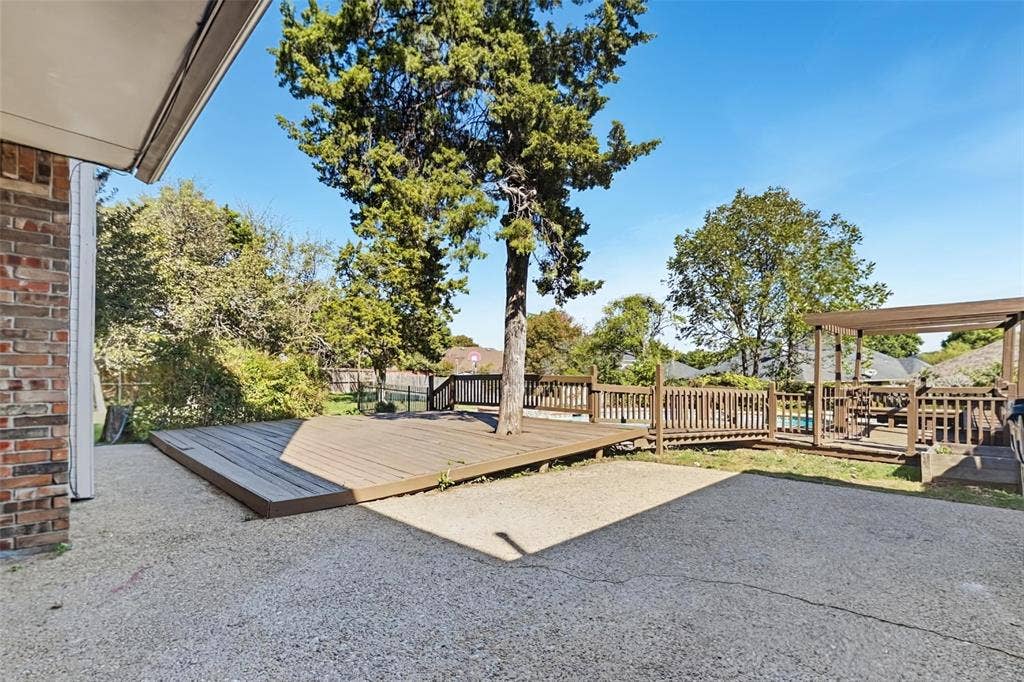 612 N Silver Creek Circle, DeSoto, TX 75115 612 N Silver Creek Circle, DeSoto, TX 75115