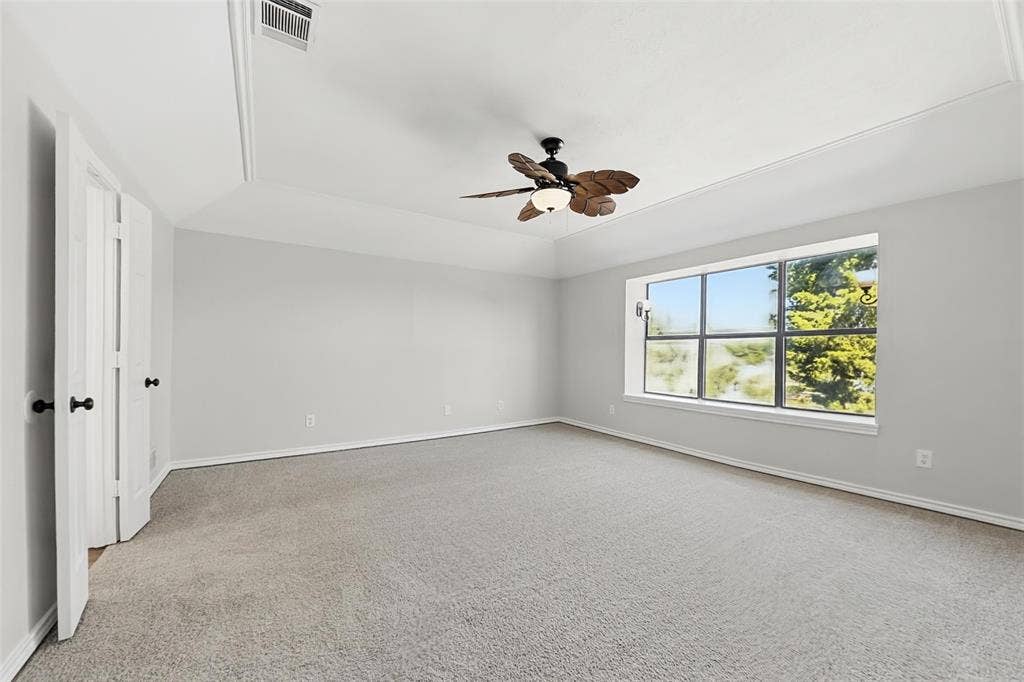 612 N Silver Creek Circle, DeSoto, TX 75115 612 N Silver Creek Circle, DeSoto, TX 75115