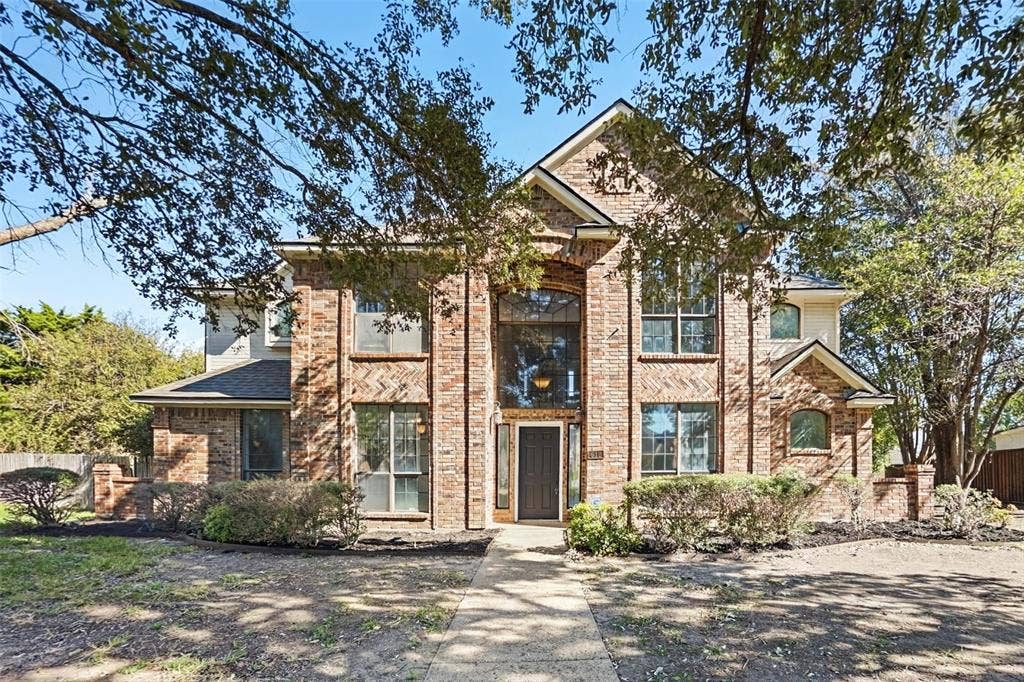 612 N Silver Creek Circle, DeSoto, TX 75115 612 N Silver Creek Circle, DeSoto, TX 75115