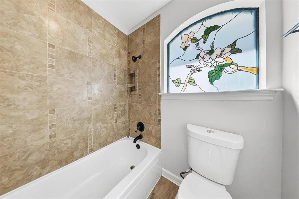 612 N Silver Creek Circle, DeSoto, TX 75115 612 N Silver Creek Circle, DeSoto, TX 75115