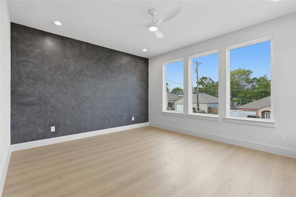 3427 & 3429 Detonte Street, Dallas, TX 75223