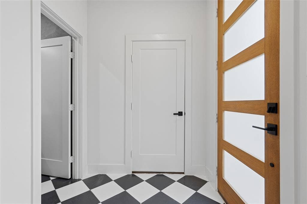 3427 & 3429 Detonte Street, Dallas, TX 75223