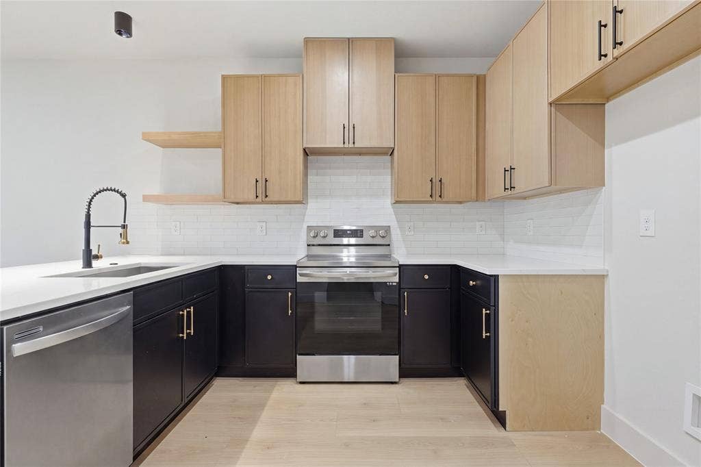 3427 & 3429 Detonte Street, Dallas, TX 75223