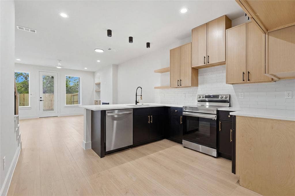 3427 & 3429 Detonte Street, Dallas, TX 75223