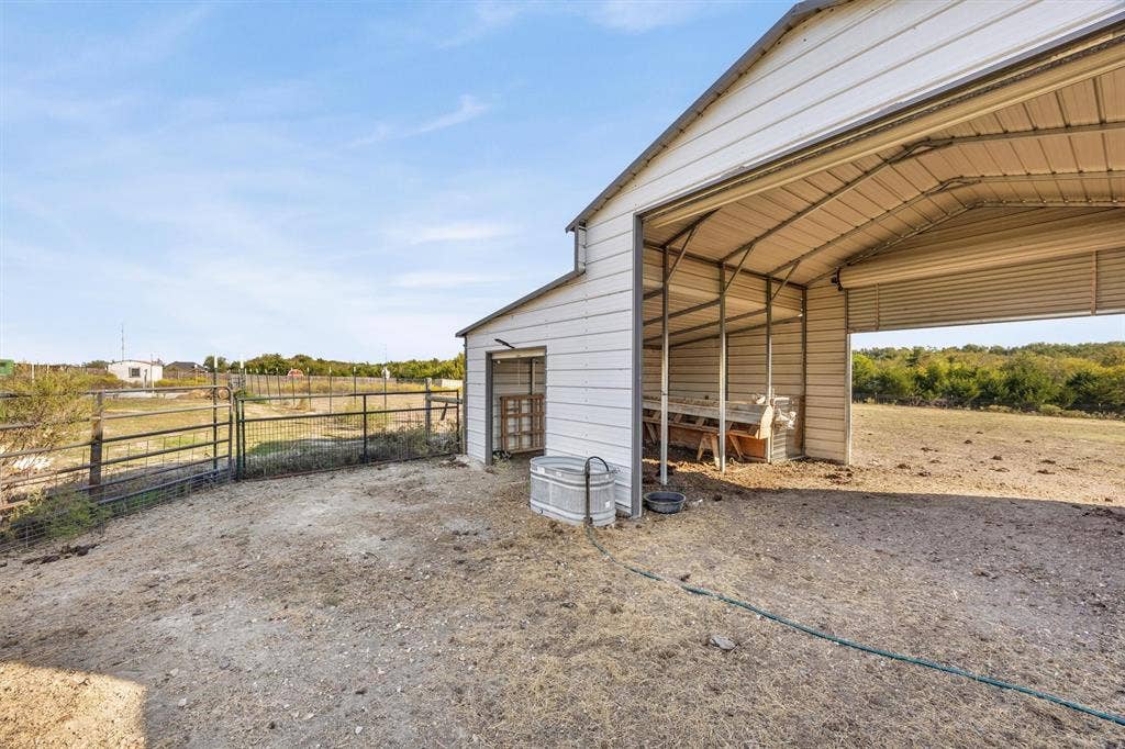 9880 County Road 466, Princeton, TX 75407 9880 County Road 466, Princeton, TX 75407