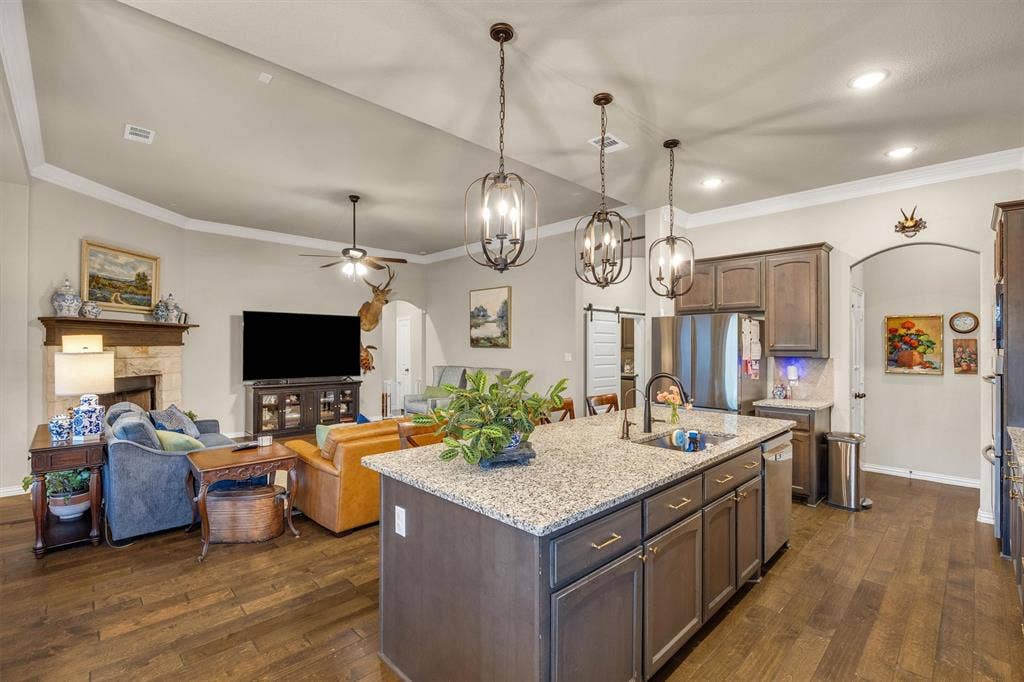 9880 County Road 466, Princeton, TX 75407 9880 County Road 466, Princeton, TX 75407