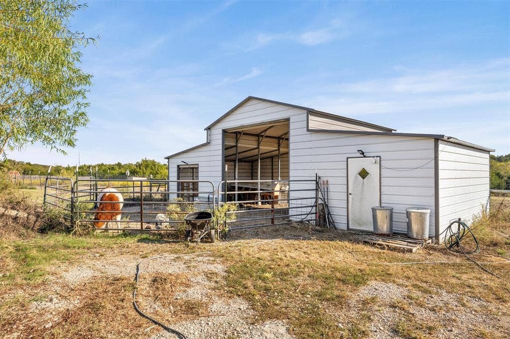 9880 County Road 466, Princeton, TX 75407 9880 County Road 466, Princeton, TX 75407