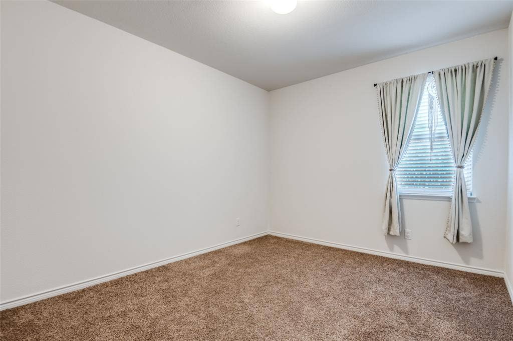 905 Philadelphia Street, Fate, TX 75189