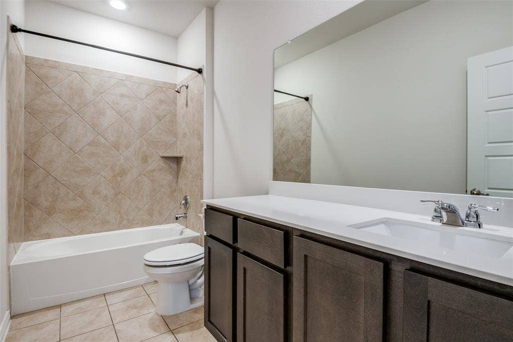 905 Philadelphia Street, Fate, TX 75189