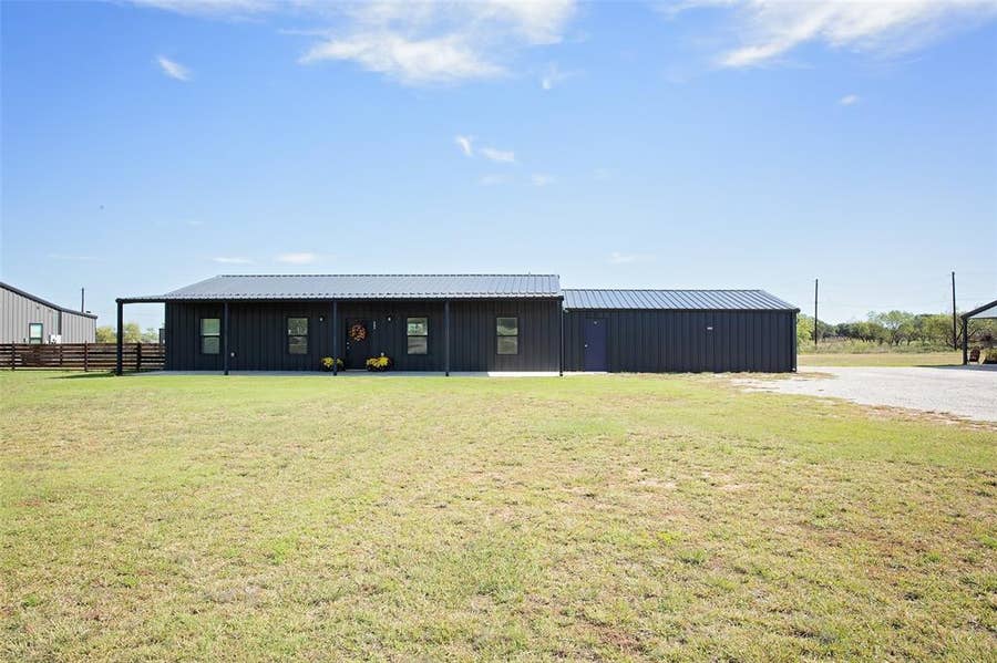 Property photo for 212 Corriente Lane, Graham, TX