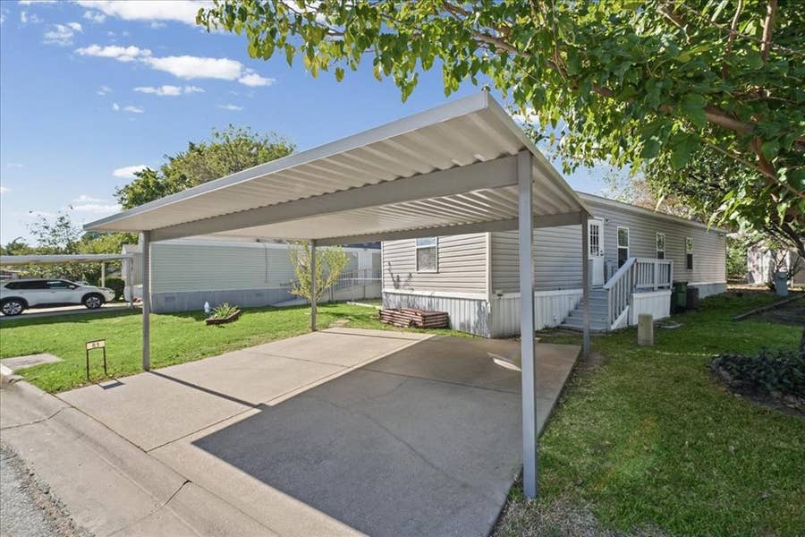 Property photo for 7800 Mockingbird Lane, #81, North Richland Hills, TX