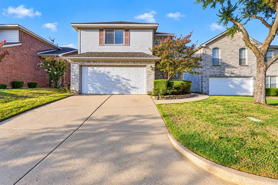 Property photo for 505 Saddle Drive, Euless, TX