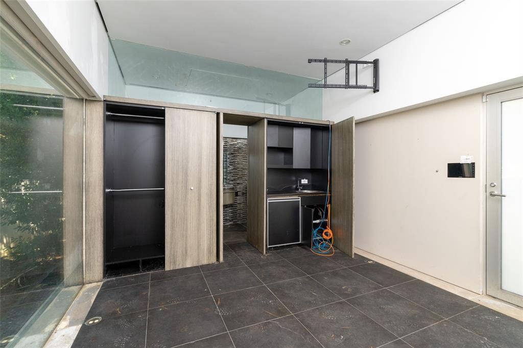 14888 Lake Forest Drive, Addison, TX 75254 14888 Lake Forest Drive, Addison, TX 75254